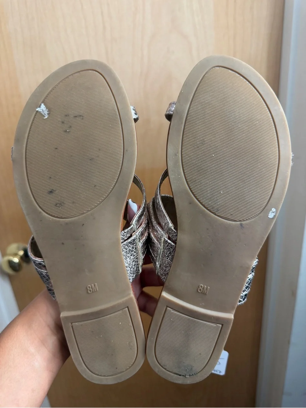 GBG Los Angeles Women’s Metallic Snake Print Chain Accent Slide Sandals. Size: 8